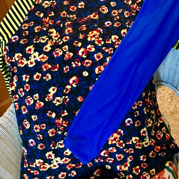 LULAROE Xtra Large Fun Randy - Picture 2 of 4